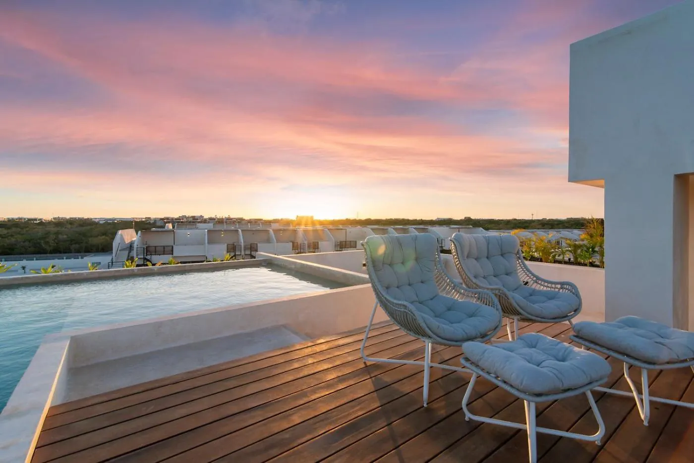 Apartment Private Rooftop Pool, Panoramic Views, Near Beach Tulum